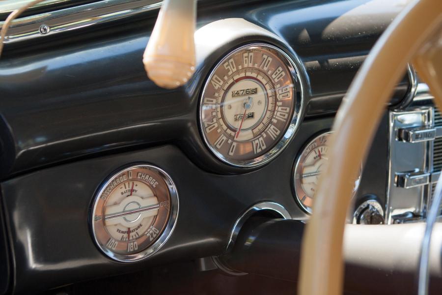 Панель приборов Buick Roadmaster Sedanet (76S-4707) 1946 года  (фото 22 из 26)